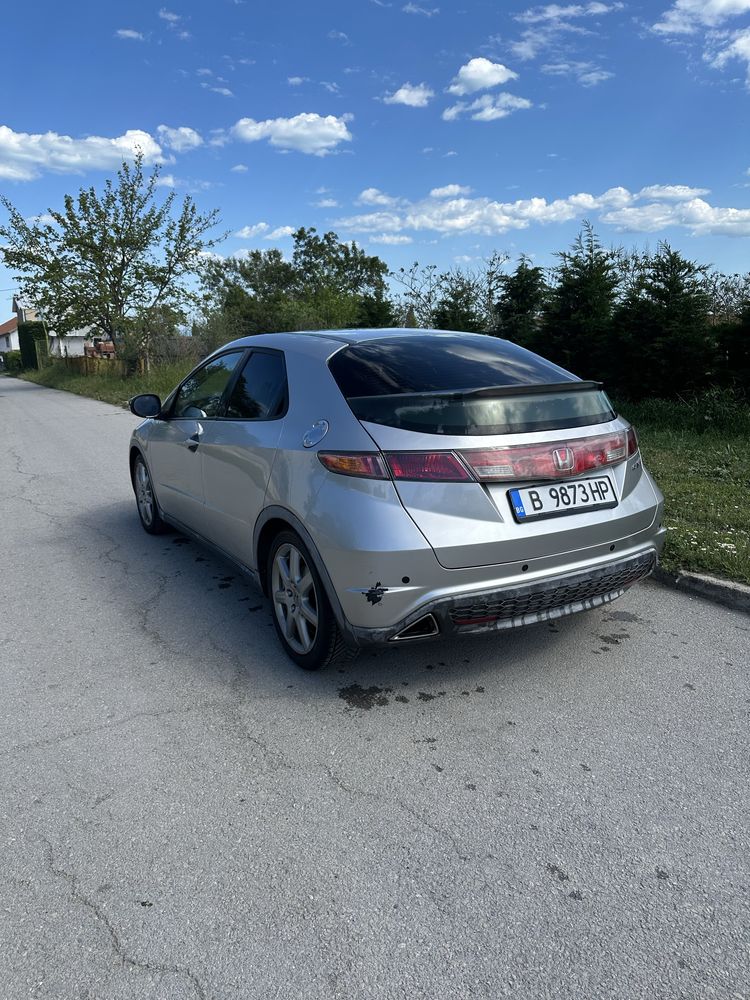 Honda Civic 1.8 ГАЗ НАВИГАЦИЯ