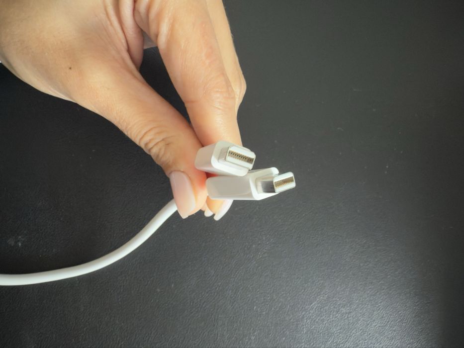 Нов Apple Thunderbolt Кабел (0.5M) MD862ZM/A