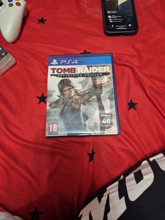 Vând joc ps 4 tomb raider nou