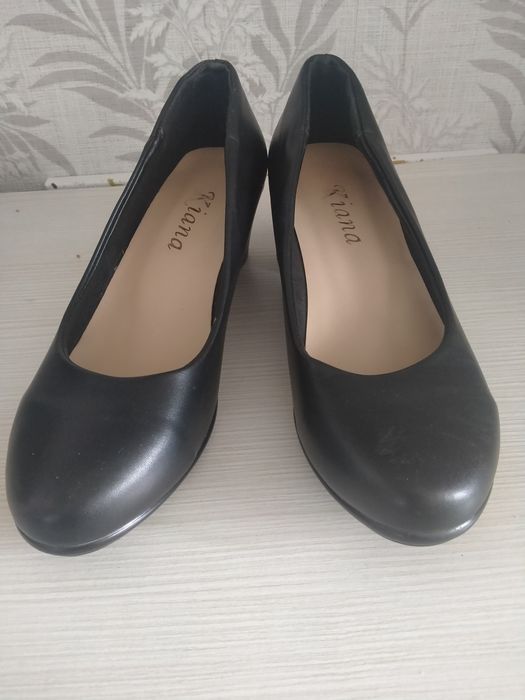 Туфли на каблуке