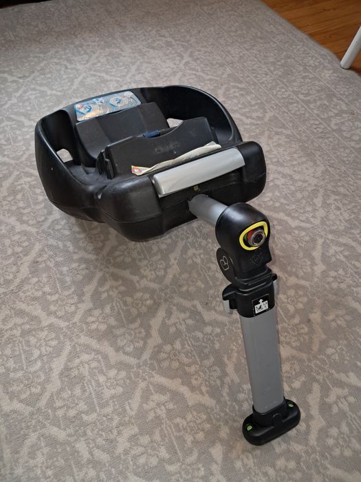 Maxi Cosi Cabriofix + isofix base