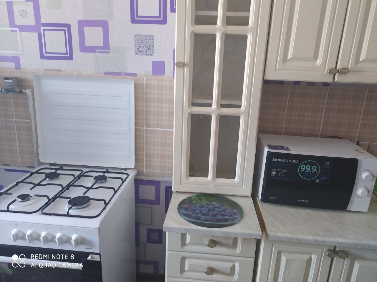 1 хона 2 хона килинган 1 этаж 200$