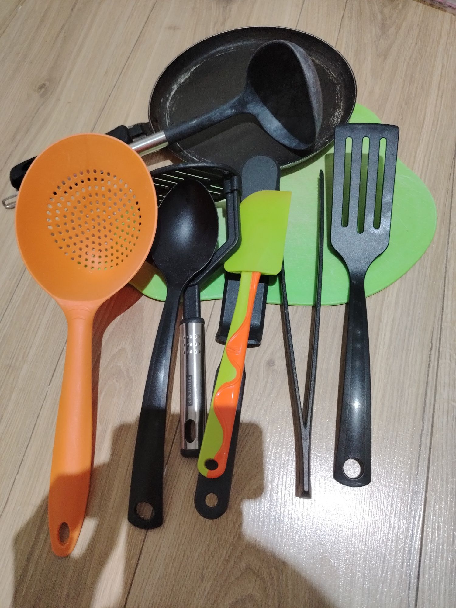 Продаем куханные поварешки, доски и т п