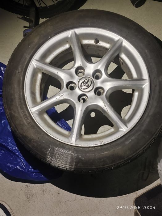 Диск с шиной Тойота Естима