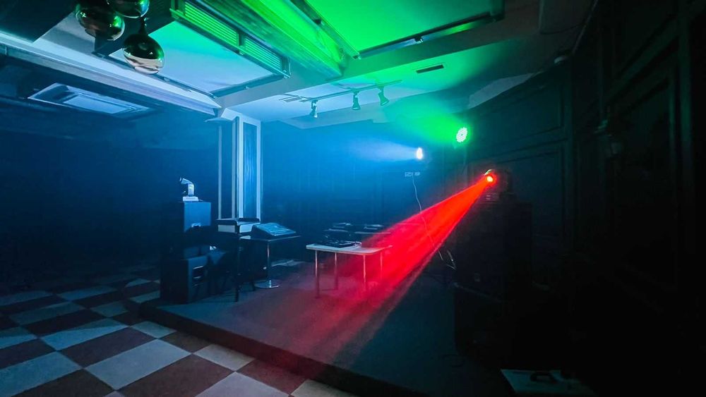 Аренда света, прокат светомузыка,  световая пушка, колонки