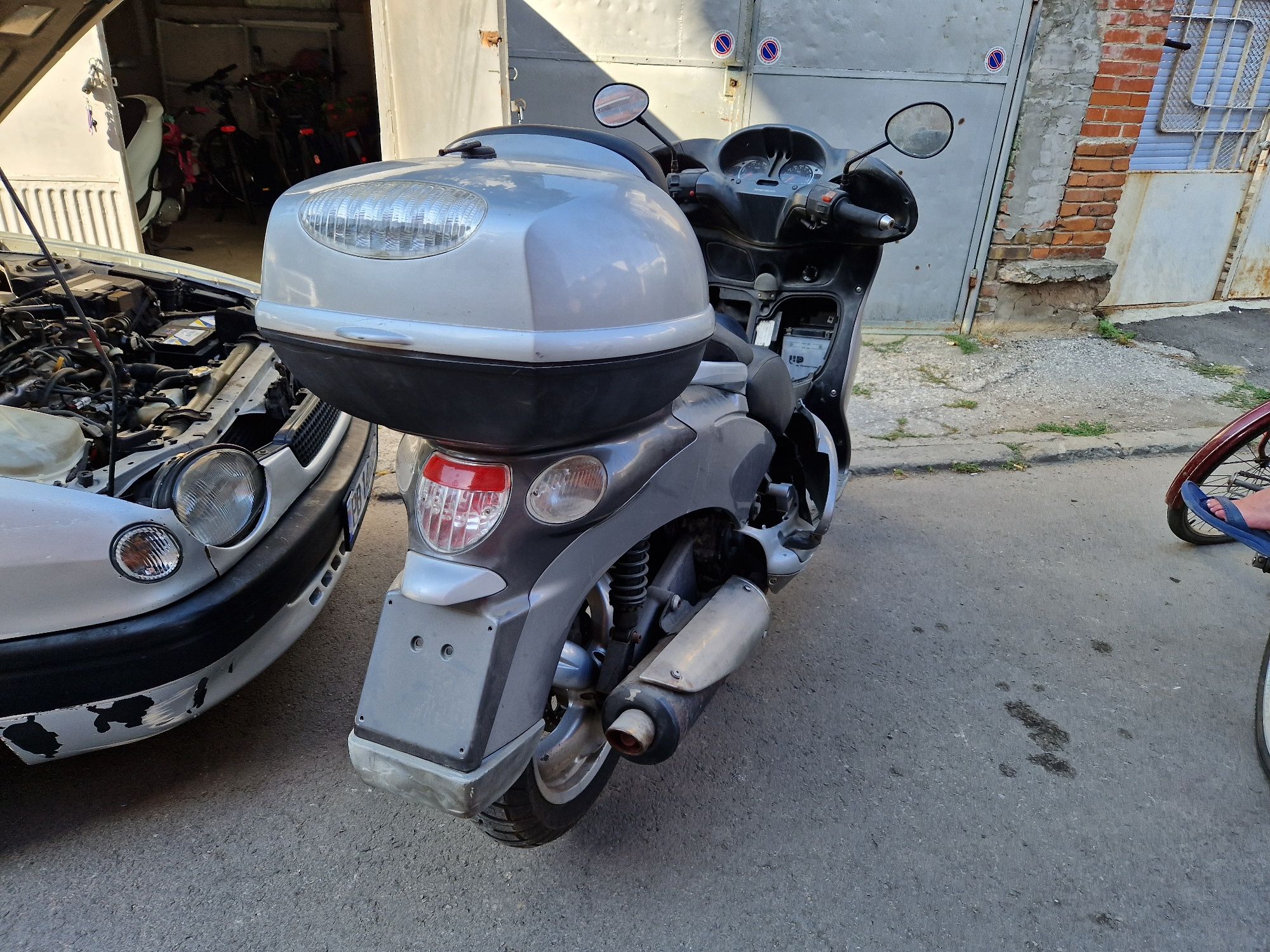 Aprilia Scarabeo
