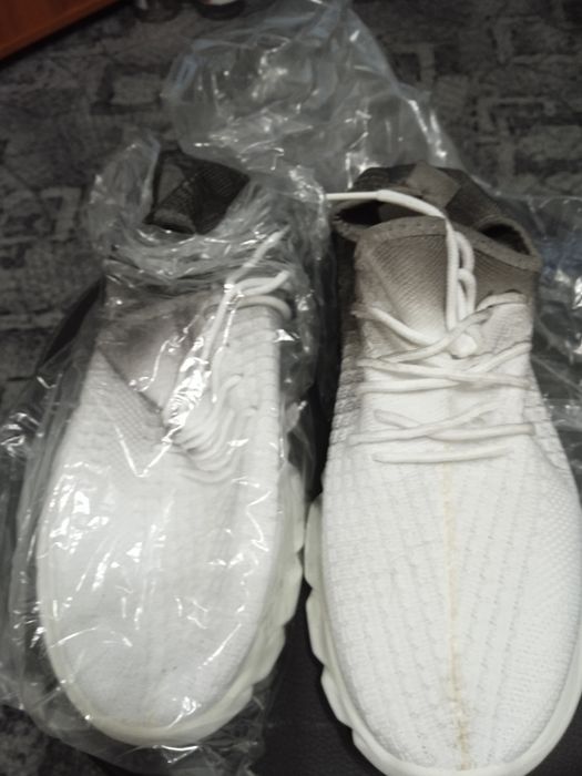 Дамски обувки маратонки