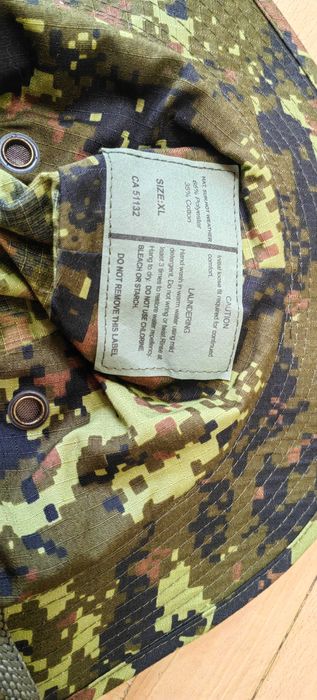 Камуфлажна шапка КАДПАТ с разцветката на канадската армия