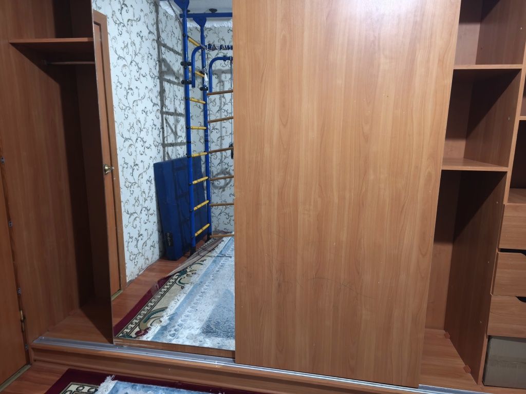 Шифонер купе раздвижными