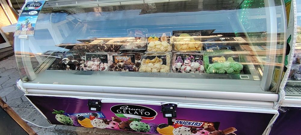 Витрина за сладолед ISA