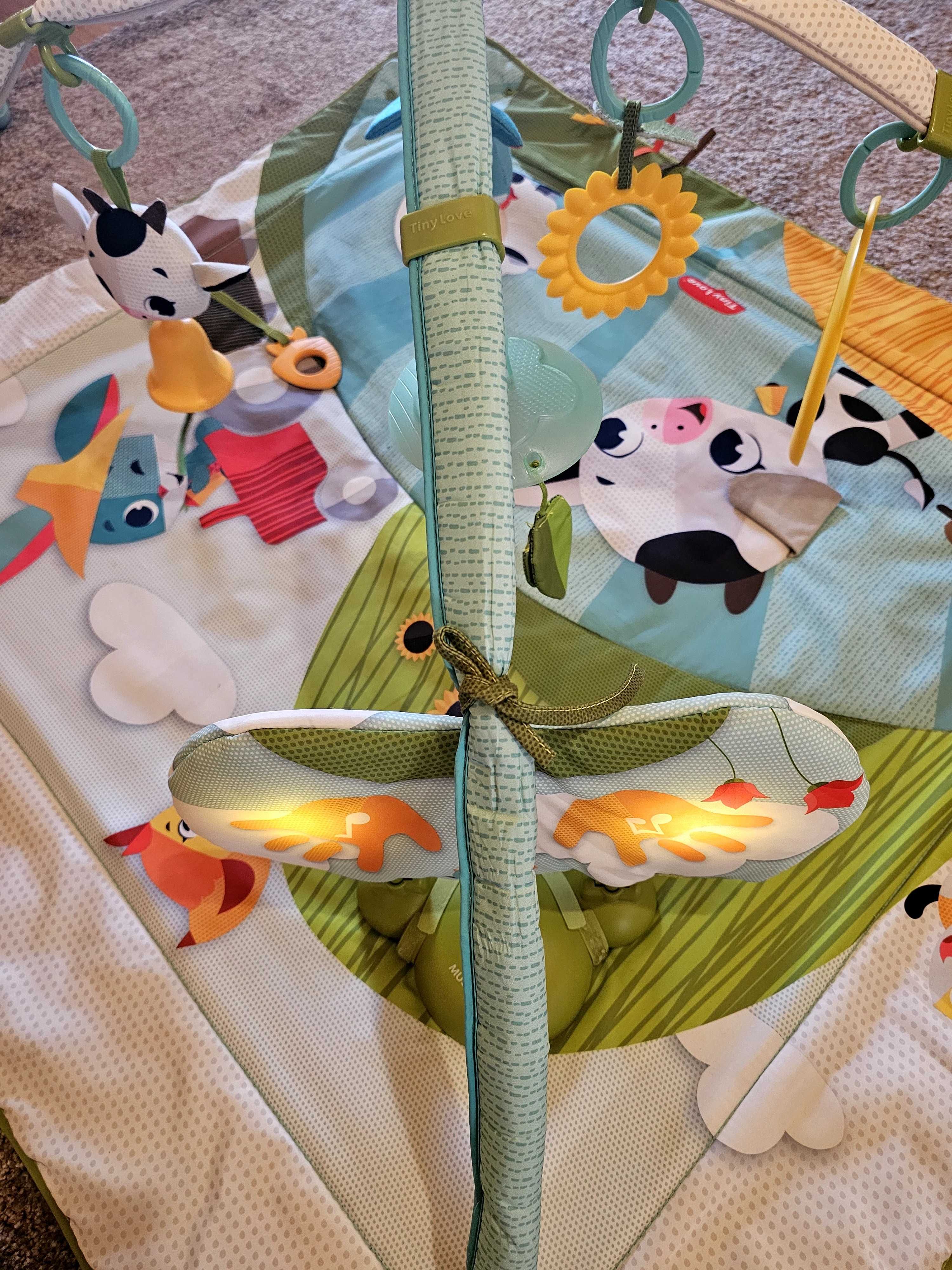 Активна гимнастика Gymini kick & play farm Tiny Love