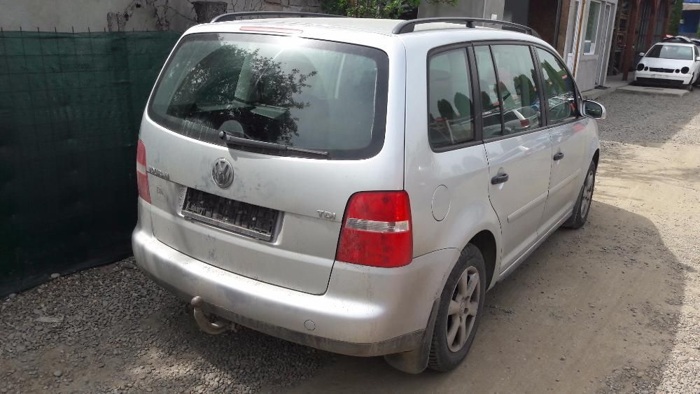 Dezmembrez Piese Vw Touran 2005-2009