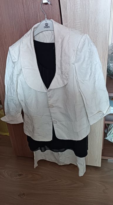 Костюм женский нарядный