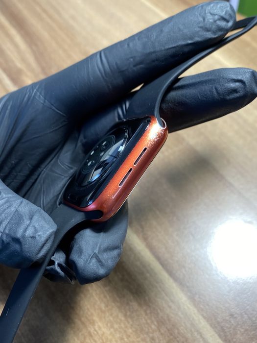 Apple Watch Seria 6 / 44 mm / GPS / Red / Sănătate baterie 71% / Bun |