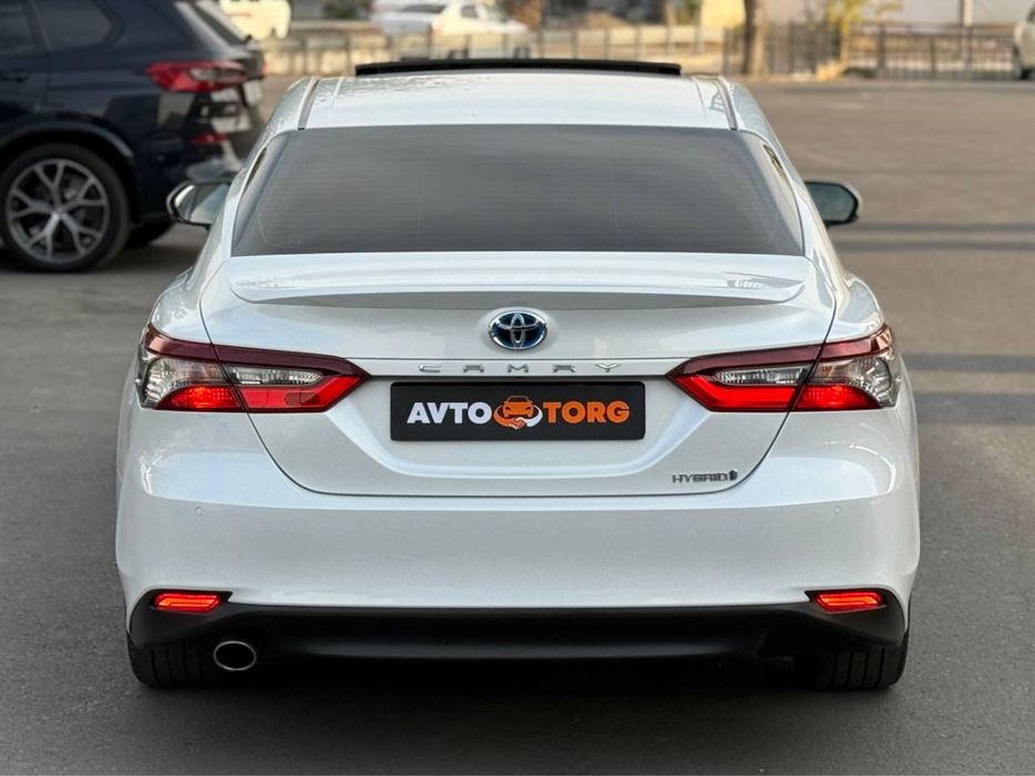 Продаётся Toyota Camry 70 Гибрит 2.5L 2022/2023 года