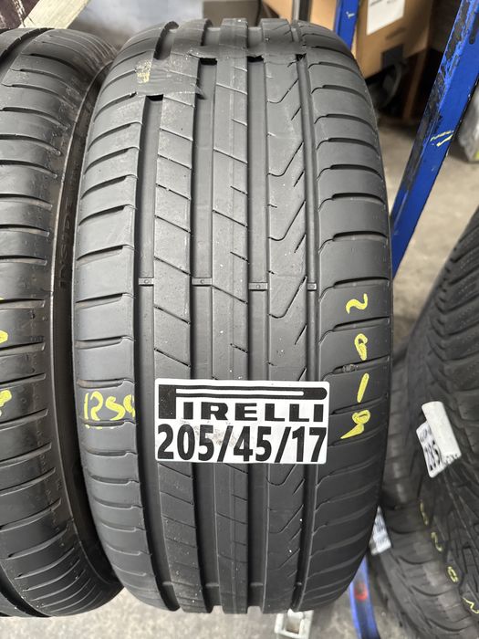 205/45/17 Pirelli RSC