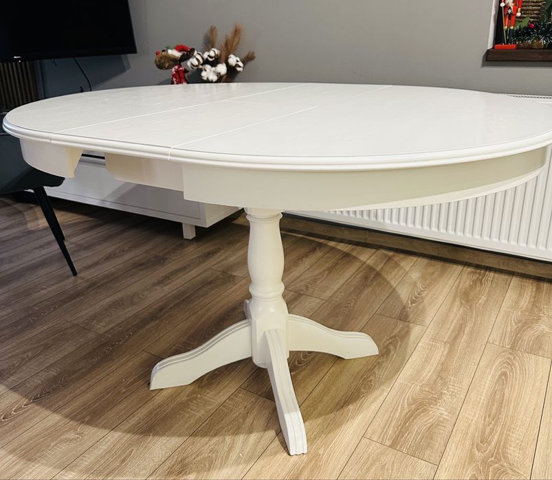 Masa extensibila din lemn masiv