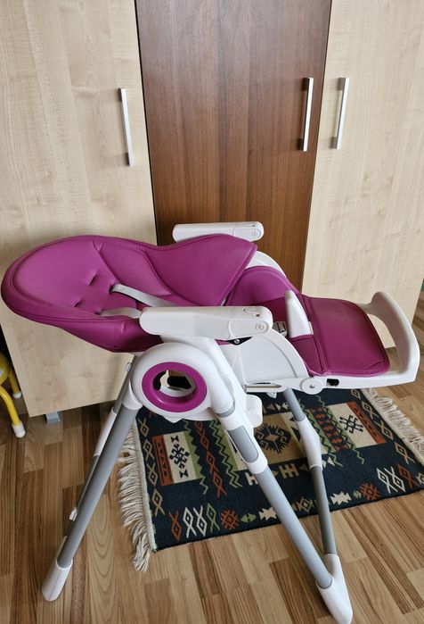 Scaun de masa bebelusi