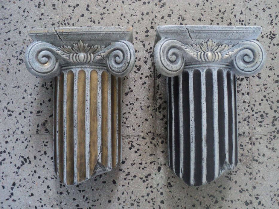 Малки колонки за стена