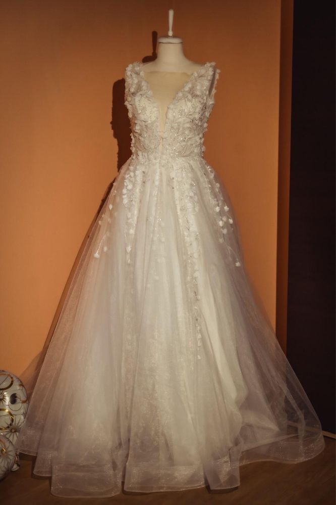 Vand rochie de mireasa