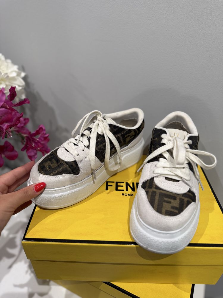 Дамски кецове FENDI