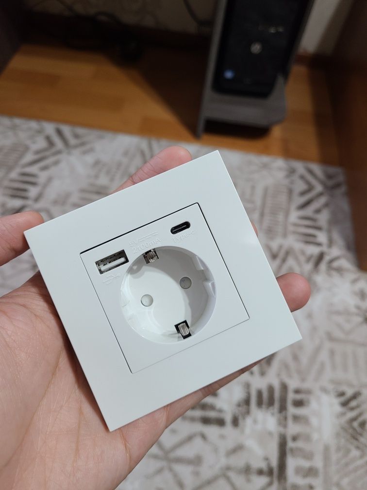 Разетка с micro usb и type-c