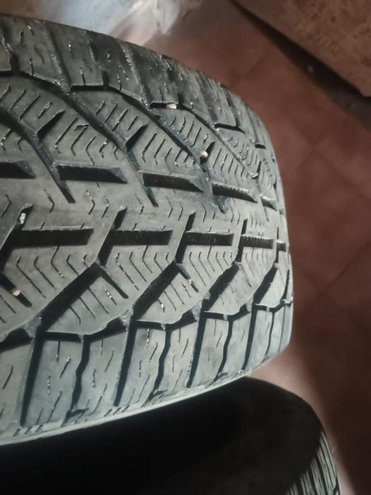 Зимни гуми 225/40 R18 92
