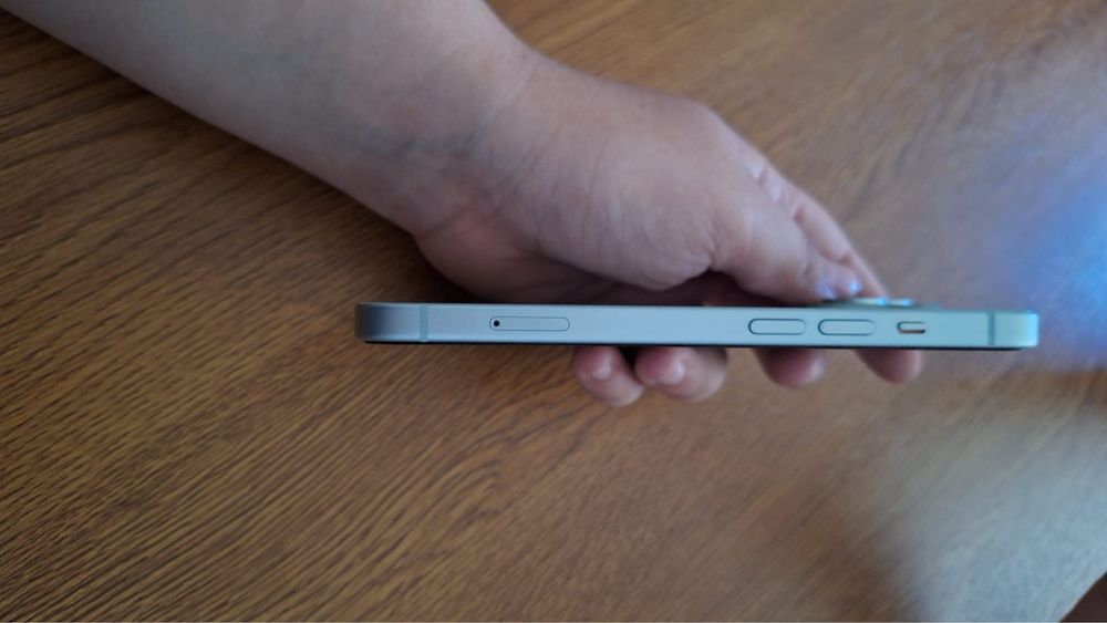 Iphone 15 128Gb.