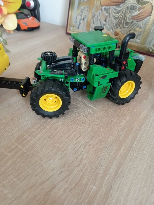 Tractor John Deere Lego construit