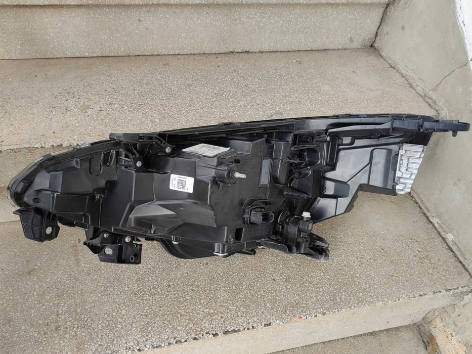 Фар Renault Clio 5 LED десен / Фар Рено Клио / Фар Clio Оригинален