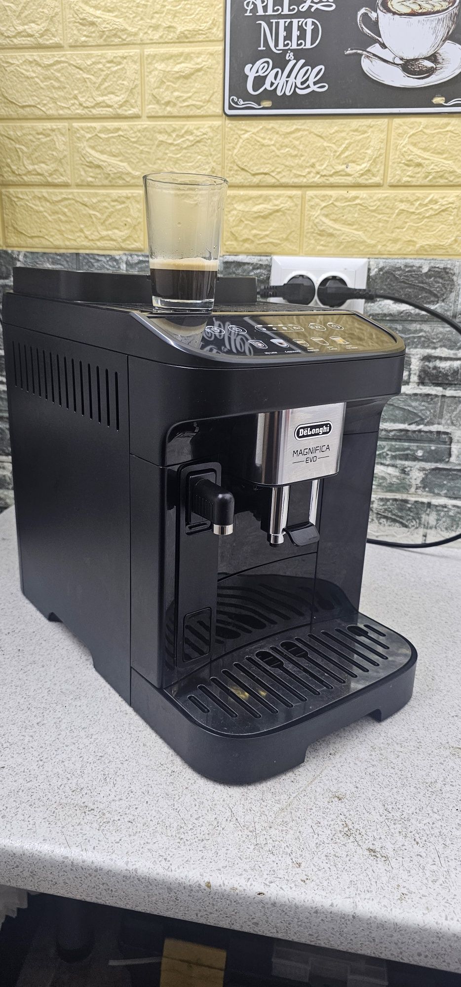 Espressor Delonghi Magnifica Evo