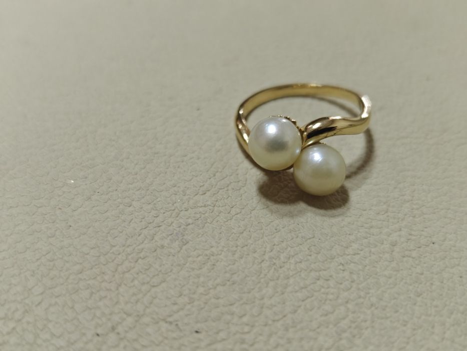 Inel cu perle aur 18k 3.80gr (r)