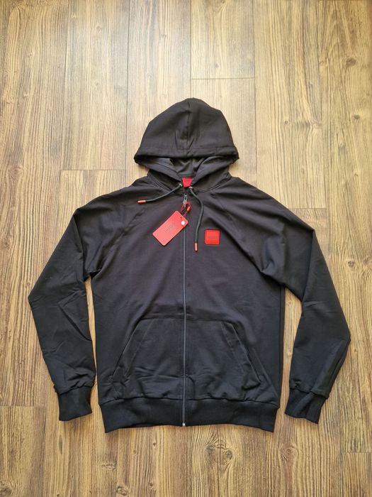 Страхотен мъжки екип анцунг размер L / XL