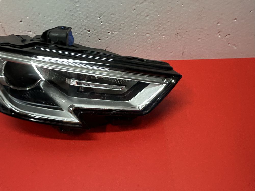 Far Audi A3 8v0 bi xenon 2015-2018 dreapta