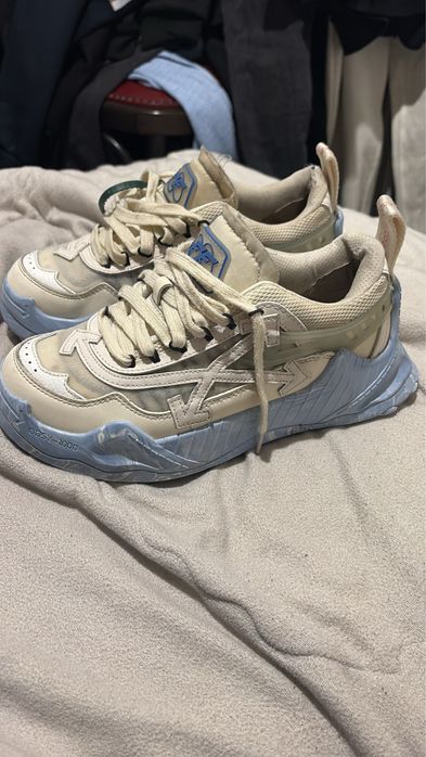 Off White Odsy Marble Blue noi
