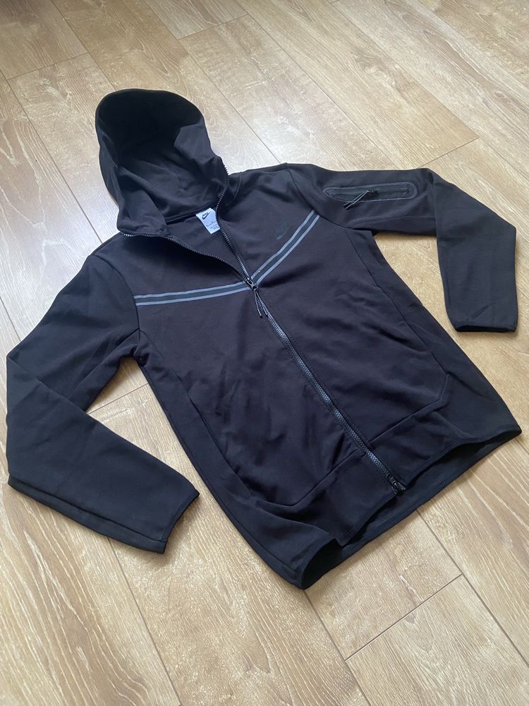 Trening Tech Fleece Nike marimea S,XL,XXL