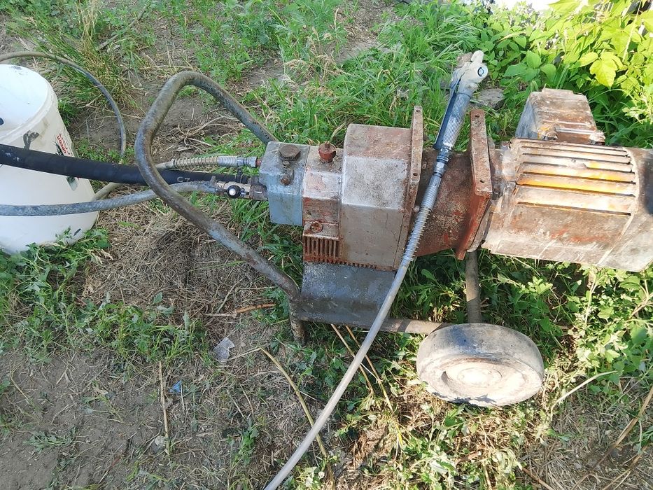 Безвоздушный Покрасочный аппарат. Краскопульт