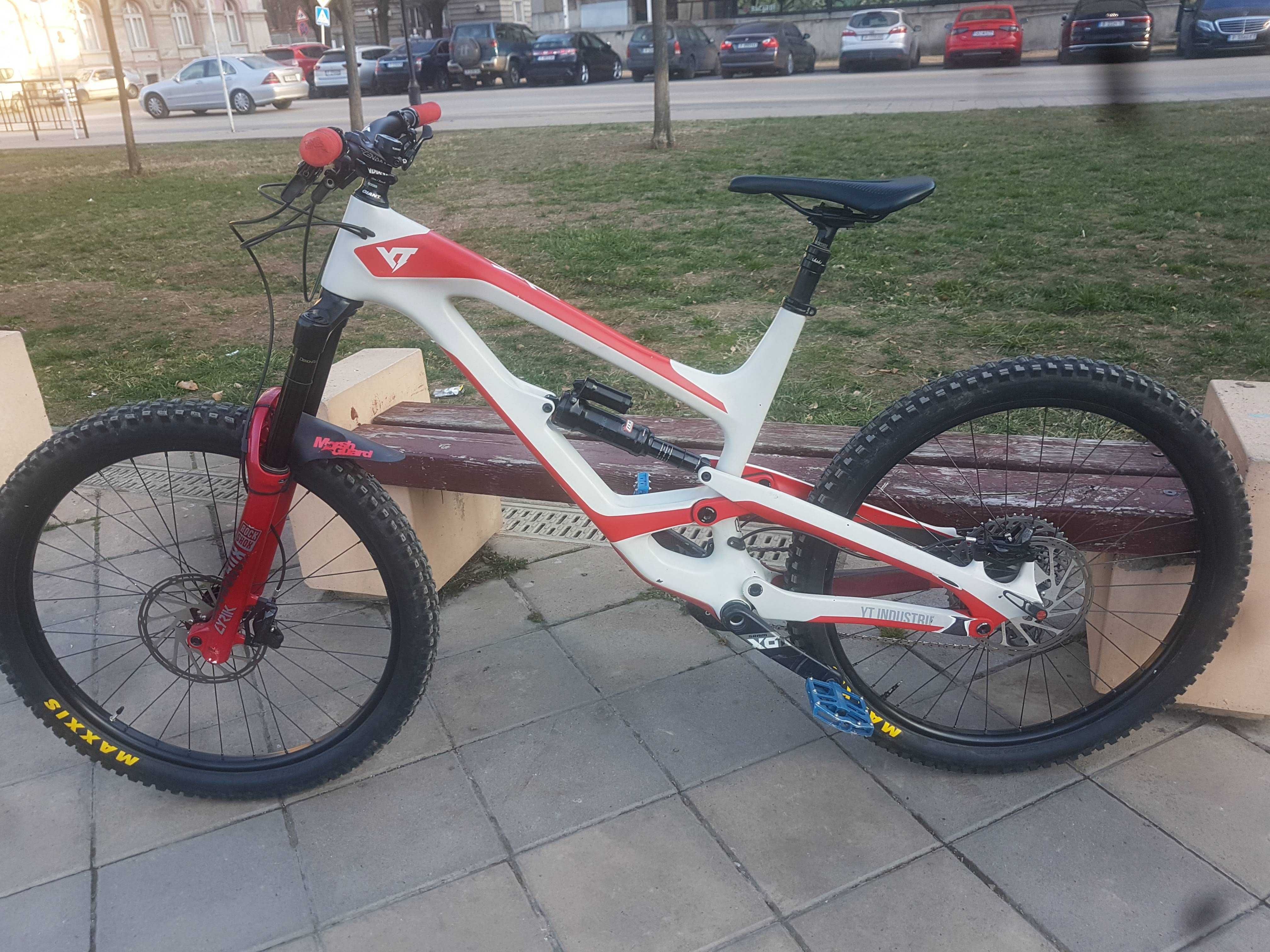 YT Capra Carbon 27.5 XL