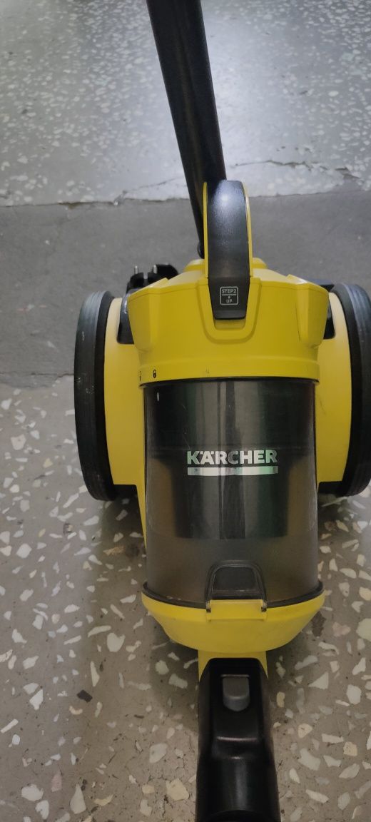 Немецкий пылесос Karcher VC-3 Plus