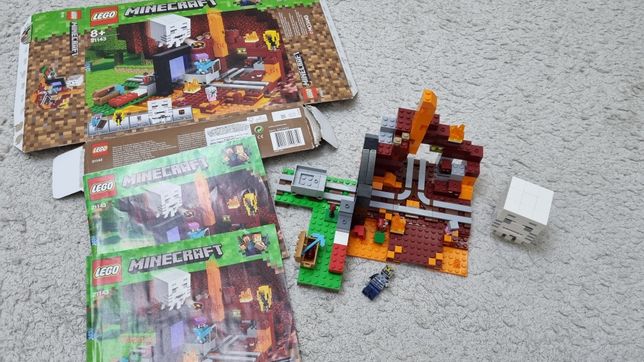 Оригинал LEGO: Портал в Подземелье Minecraft 21143