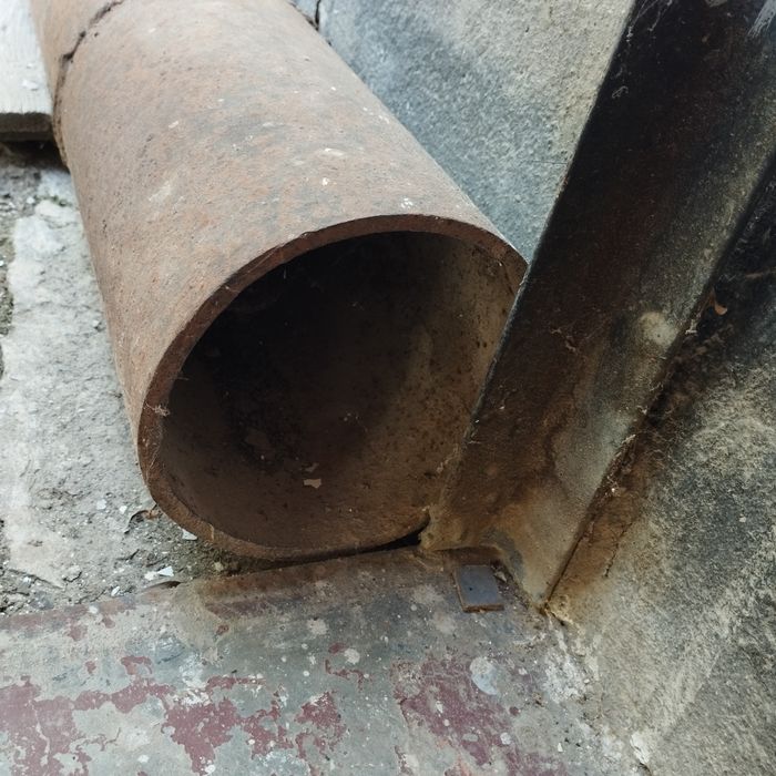 П р о д а ю    т р у б у .