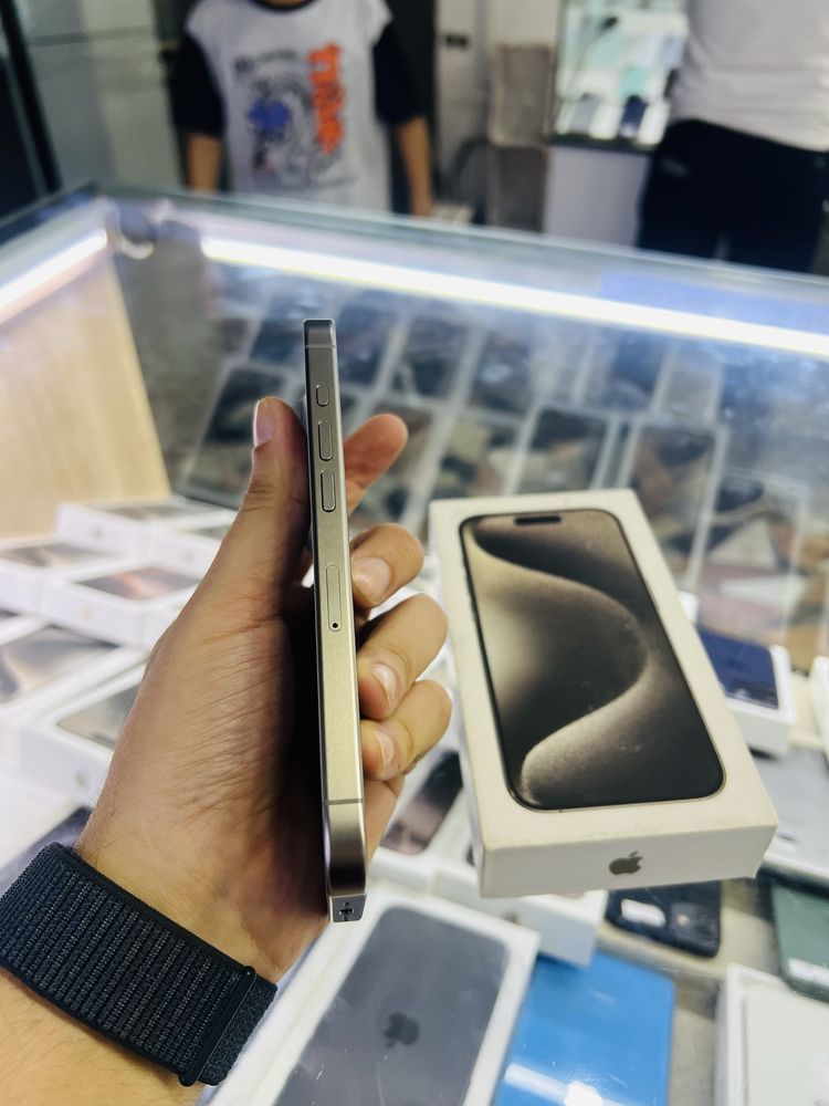 iPhone 15 Pro 128 gb natural