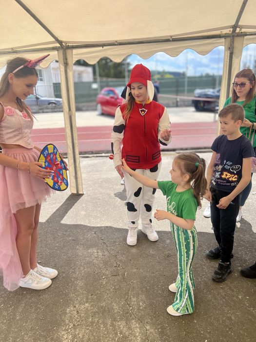 Animatori pentru copii