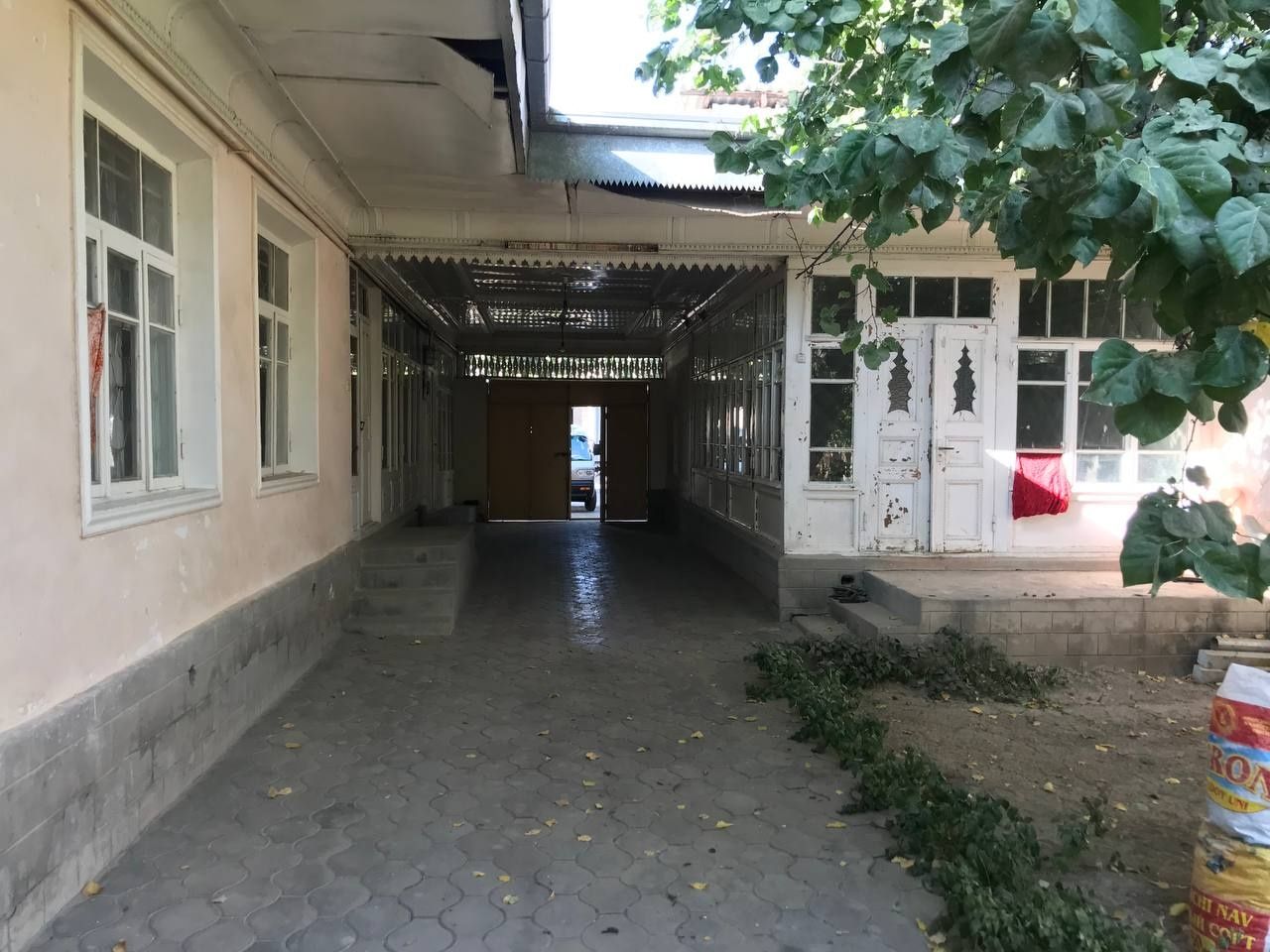 Uy sotiladi Toshkent tumanida