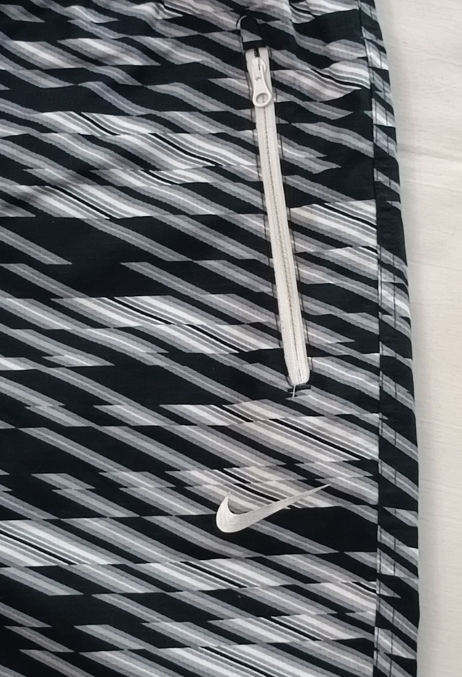 Nike Shorts оригинални гащета L Найк спорт шорти бански