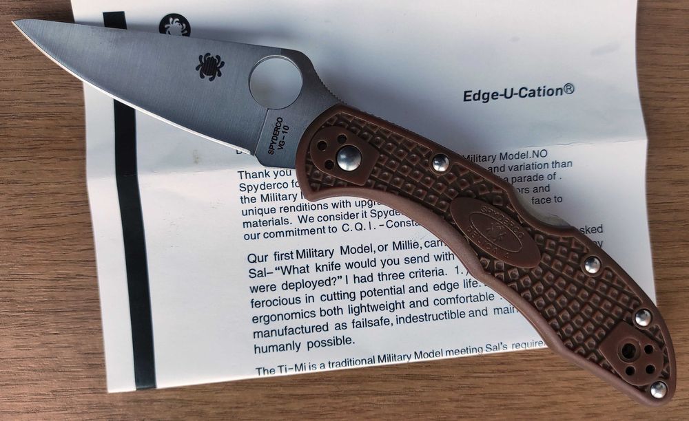 Сгъваем нож Delica 4
