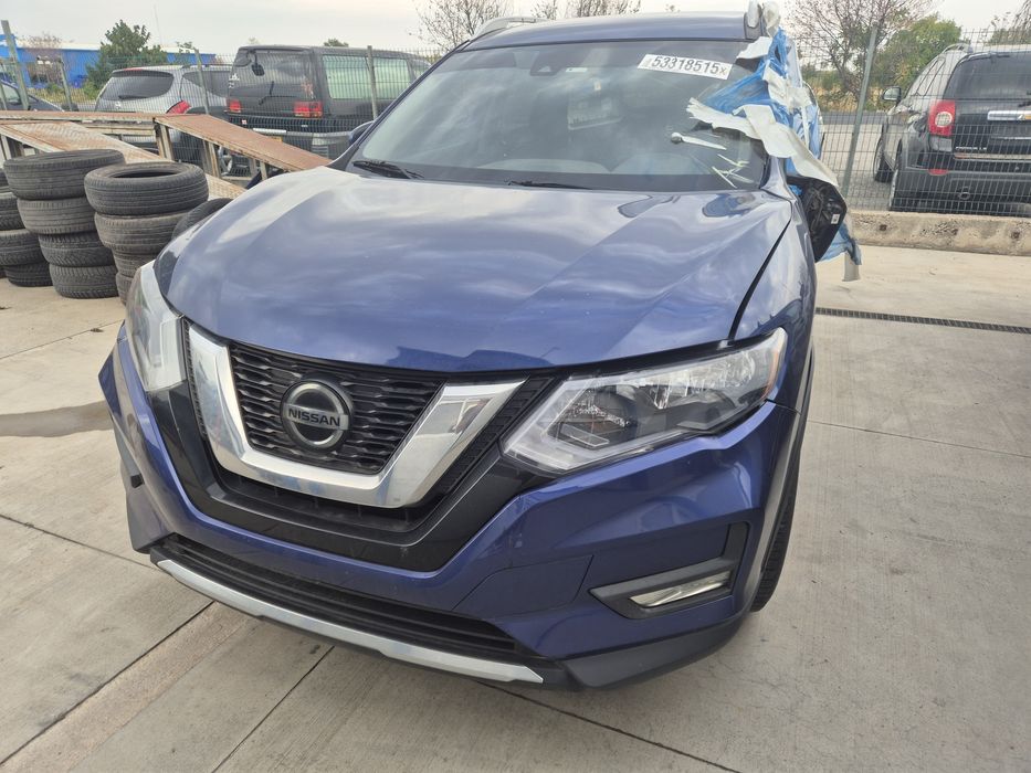 Nissan Rogue 2.0 i
