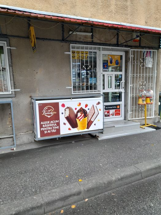 De închiriat apartament,spațiu comercial