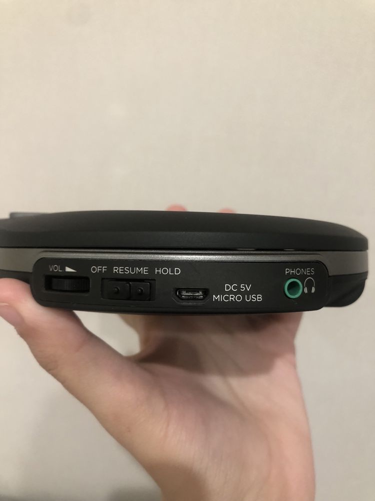 Срочно продаю cd player aiwa