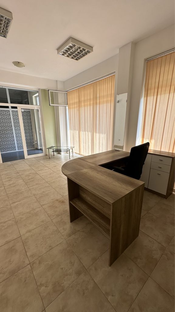 Дава се под наем Офис в Бургас, Възраждане - 30 кв.м за 255 € - Снимка #4